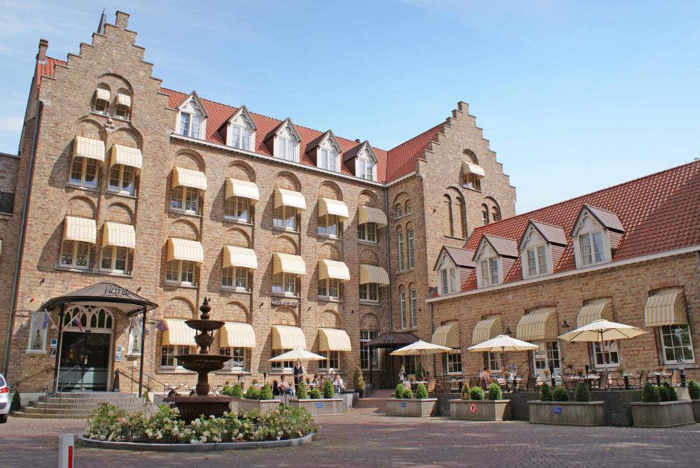 Dikke van Dale Exterieur Pand 17 bewertk