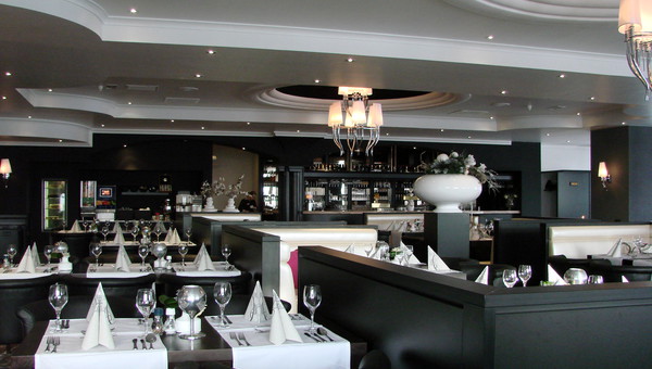 uit eten van der valk