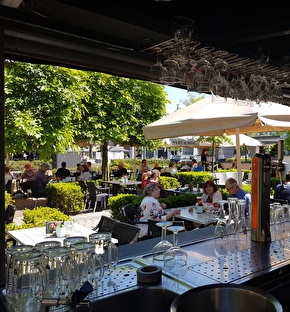 Golden Tulip West Ende terras