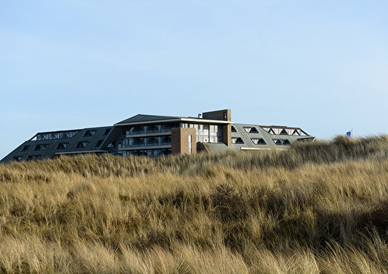 https://www.marrea.nl/upload/heading/paal-8-hotel-aan-zee-2-overnachtingen-inclusief-ontbijt-560x395.jpg