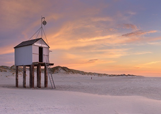 https://www.marrea.nl/upload/heading/paal-8-hotel-aan-zee-overnachting-inclusief-ontbijt-560x395.jpg