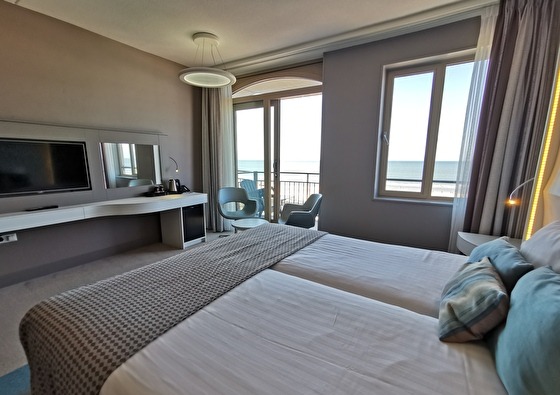 Strandhotel Golfzang | Design aan het strand - Zeezicht kamer (2025)
